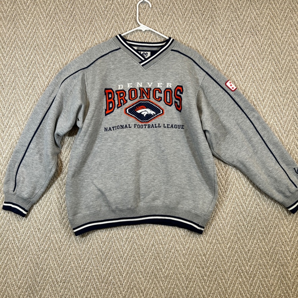 Vtg Denver Broncos Sweatshirt Mens Medium Gray Lee Sport V Neck NFL Football